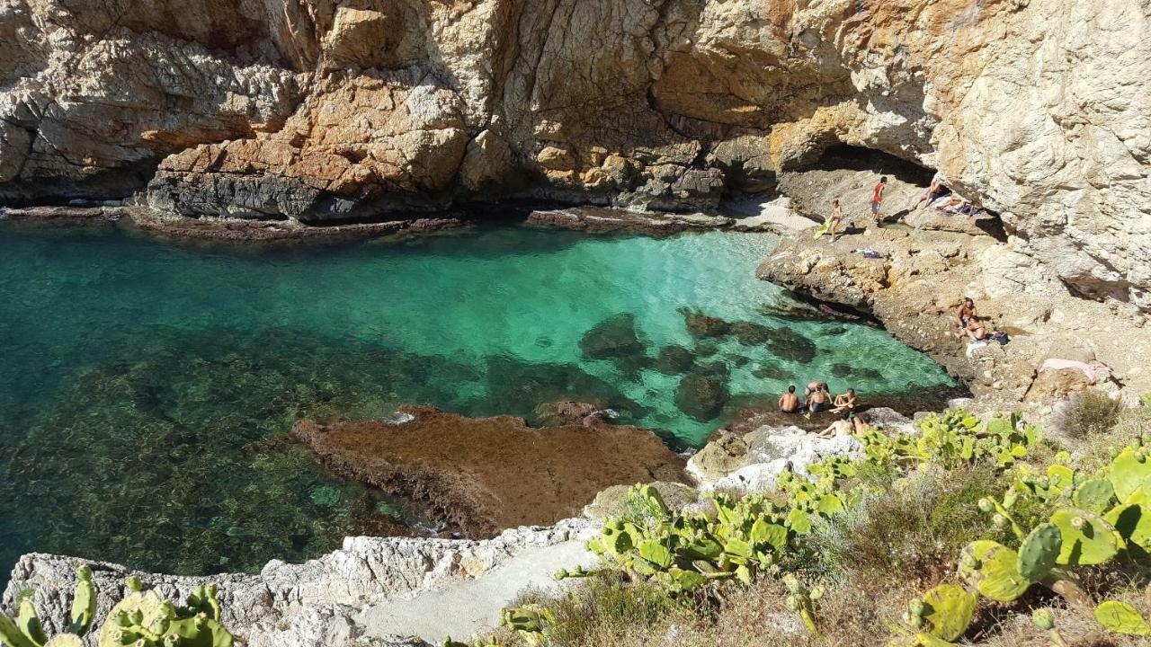 فيلا Mediterranean تيراسيني المظهر الخارجي الصورة